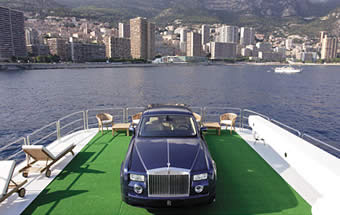 Phantom carried by yacht Utopia